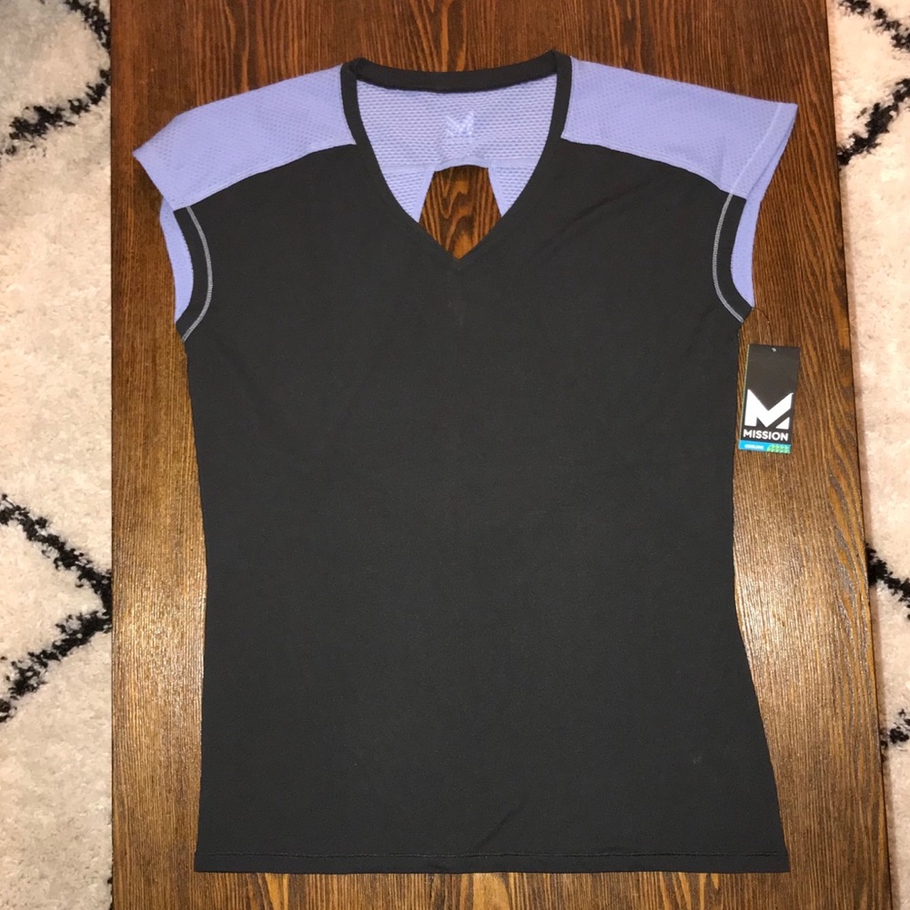 Mission workout shirt sleeve shirt w/open back NWT